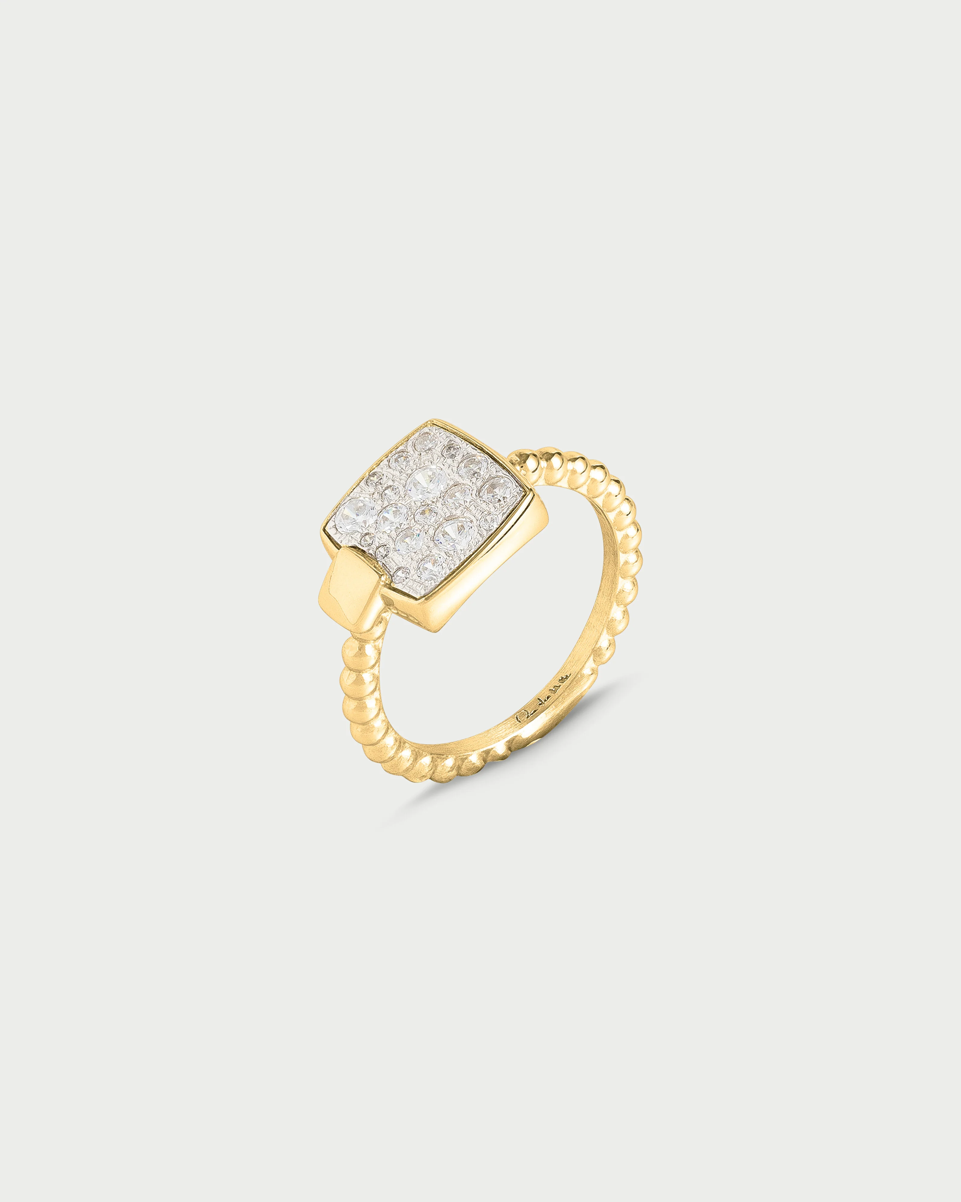 Anello quadrato pavè oversized e quadrato piccolo