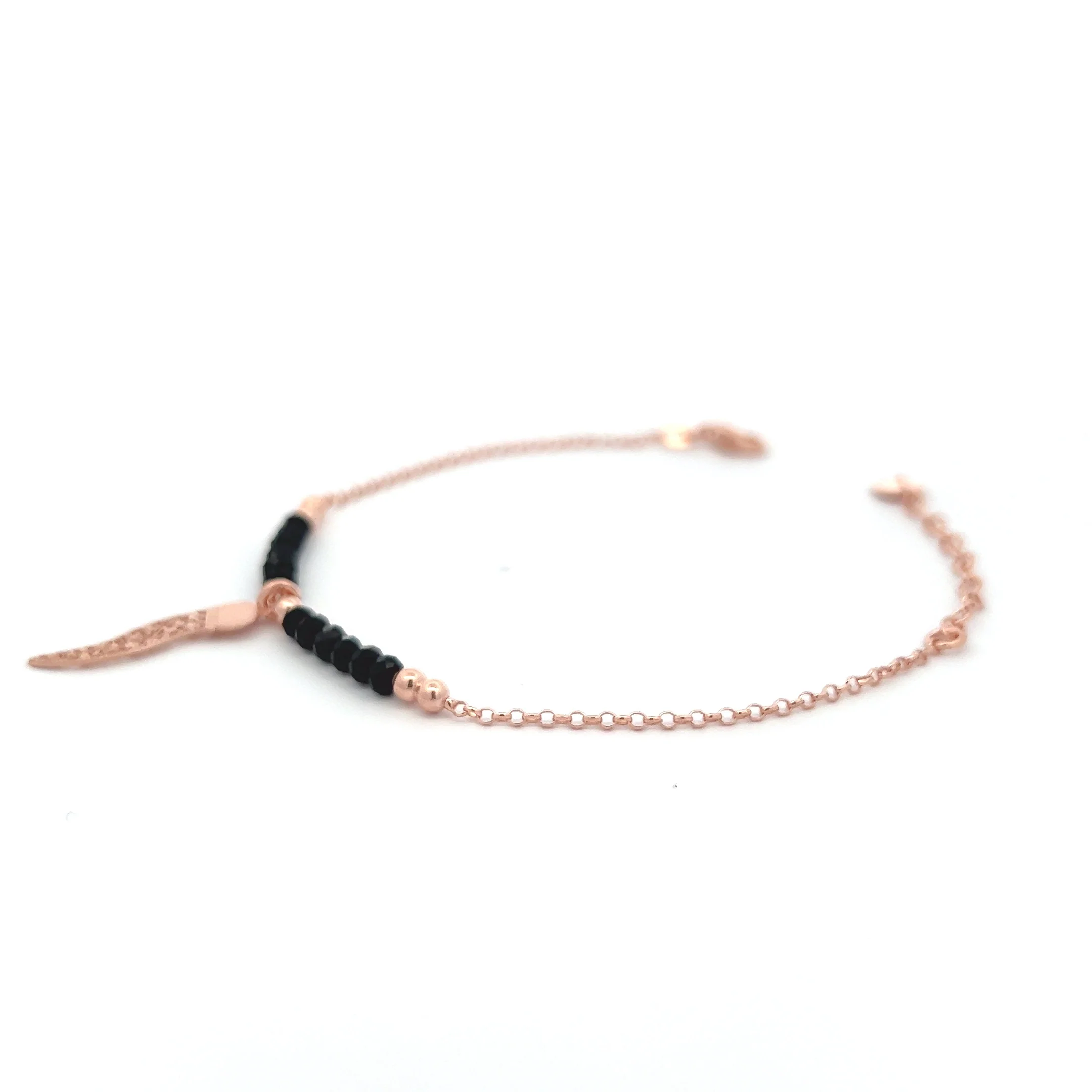 Bracciale perline nere amuleto corno - Image 2
