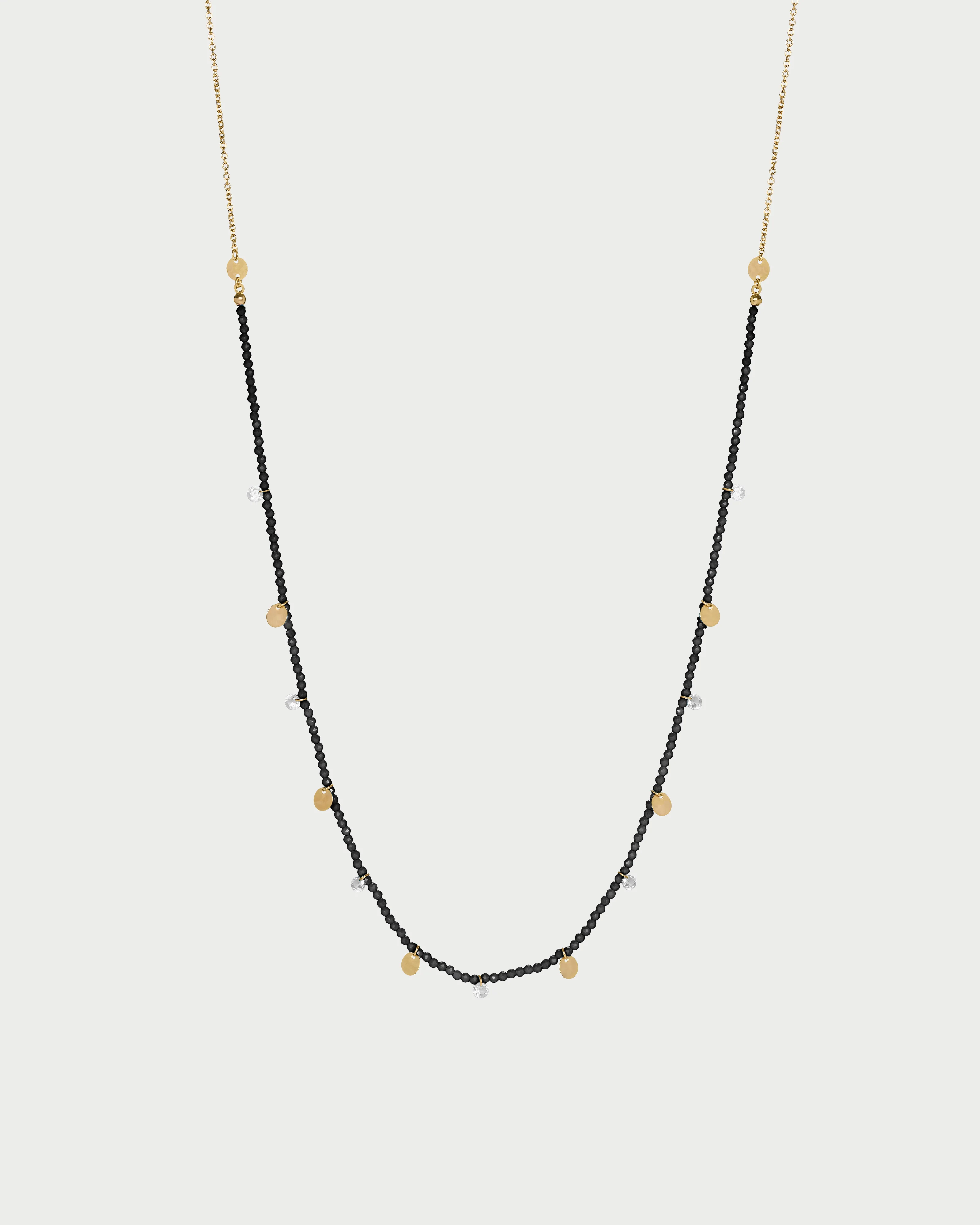 Collana con pepite di Zirconi Milky e medagliette - Image 5