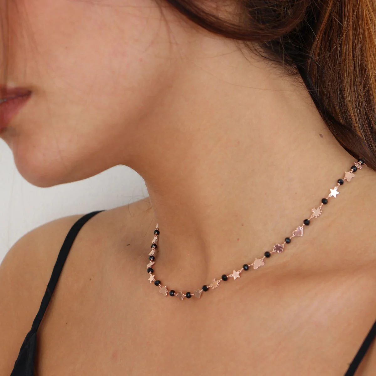 Girocollo con Micro Pietre e Soggetti Misti - Image 2