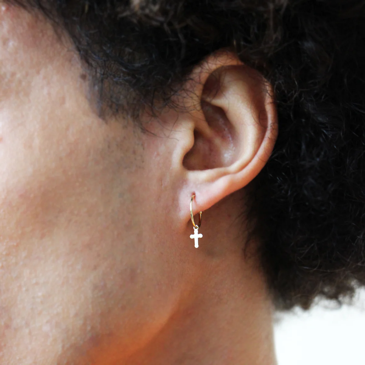 Mono-orecchino cerchio mini hoop croce - ORO18KT - Image 3